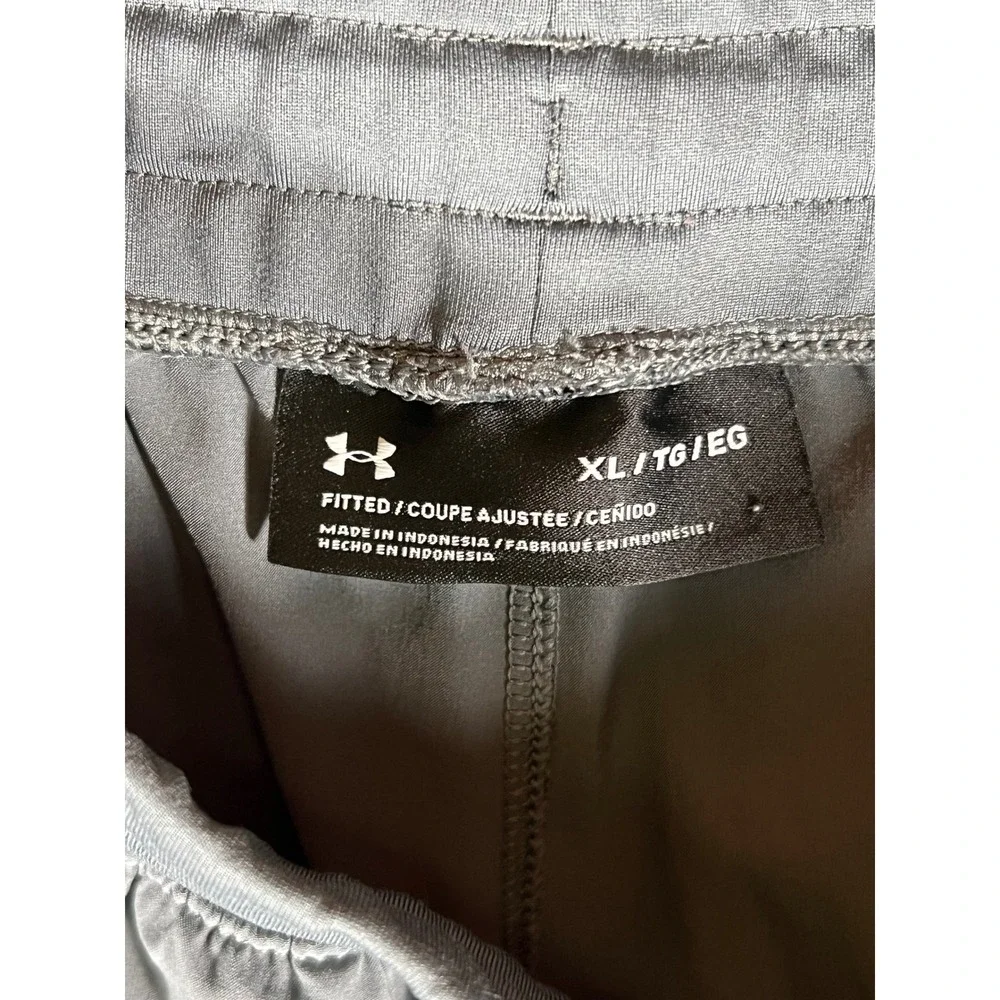 Under Armour Men's Gray Athletic‎ Jogger Pants XL Loose Fit Polyester Elastane